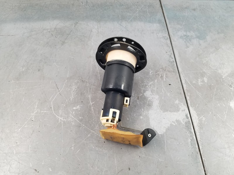 2003 Honda S2000 AP1 Fuel Pump / Sending Unit #1411 E6