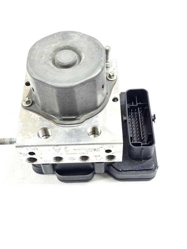 2017 Rogue Sport FWD ABS Anti Lock Brake Pump Assembly P/N 476606MA2A