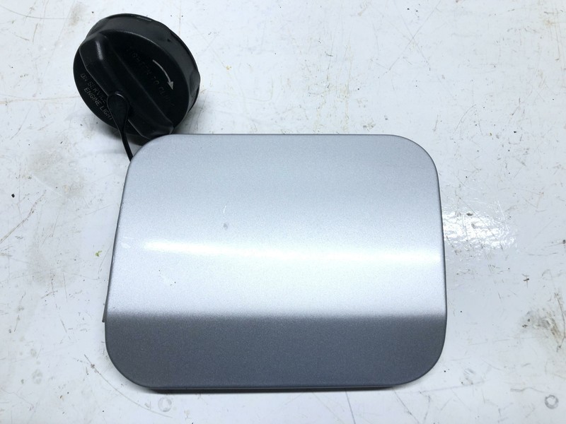 05-10 Chrysler 300 Fuel Gas Tank Door Silver Oem