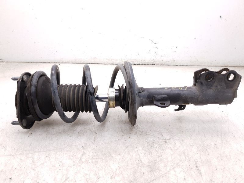 09-14 TOYOTA MATRIX S CANADA BUILD FRONT RIGHT PASSENGER SIDE STRUT