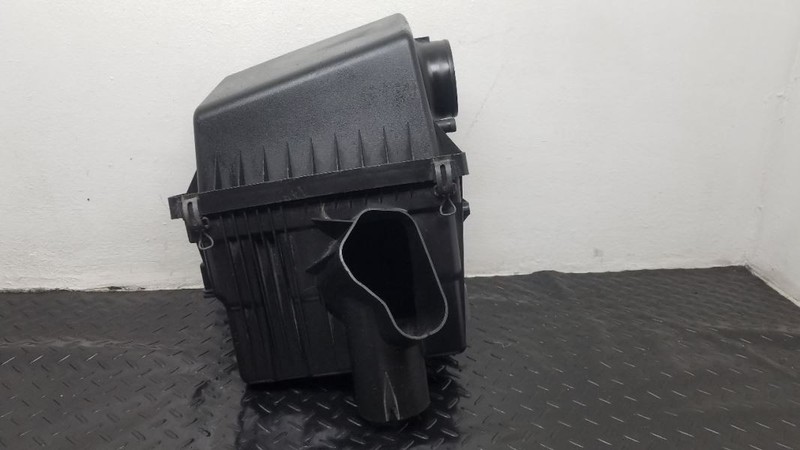 05-10 Jeep Grand Cherokee 5.7L 6.1L V8 Air Cleaner Filter Box OEM 05159169AA