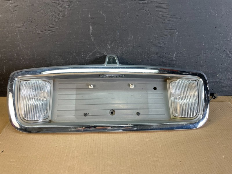 2003 to 2011 Lincoln Town Car Rear License Plate Trim Panel OEM ac2026 DG