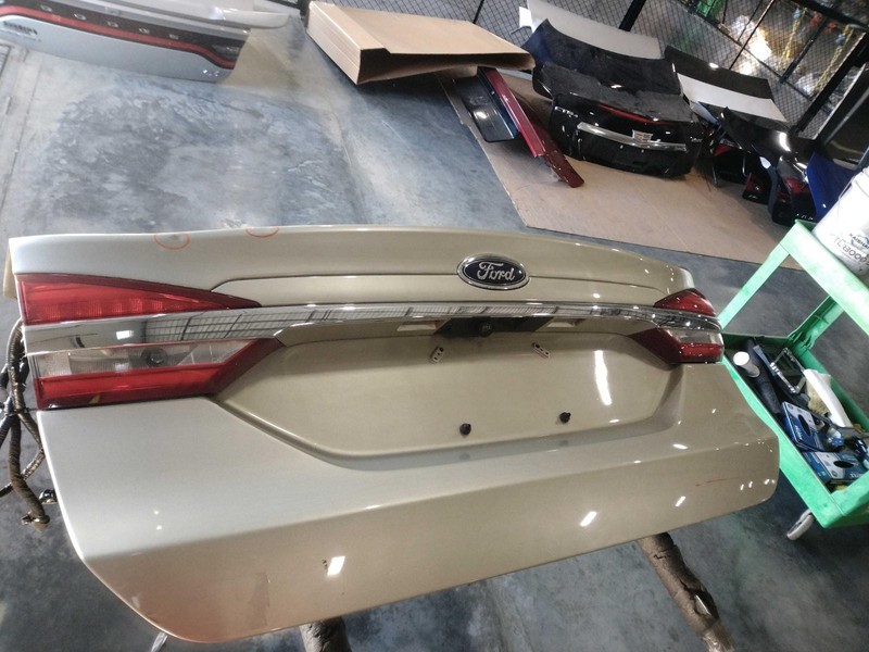 2018 Ford Fusion Deck Lid Tan OEM Used with Scratch & Dent HS7Z13404A