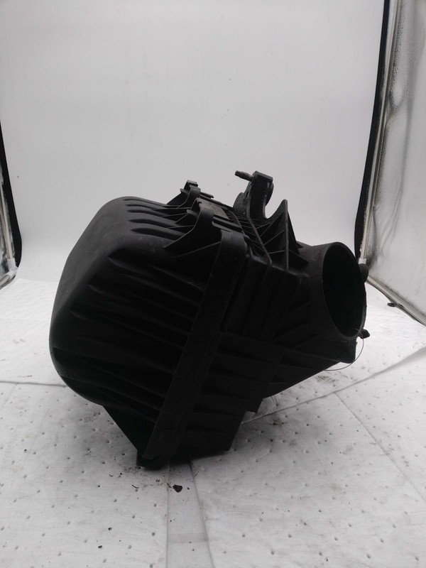 2010 Dodge Caravan Air Cleaner Assembly OEM 04809877AC Used 260K Miles