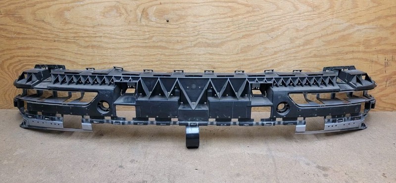 2018 2019 2020 AUDI Q5 REAR BUMPER SUPPORT BRACKET Absorber OEM *