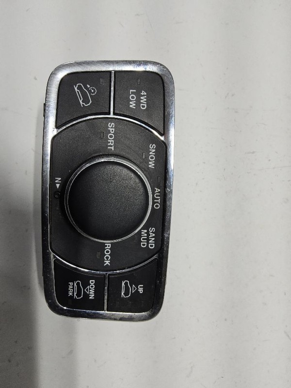 2011-2013 Jeep Grand Cherokee Transfer Case Switch ID 56046233AC