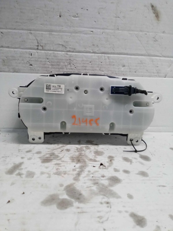 2017 GMC Acadia Speedometer Gauge White OEM 118K Miles NJ25-21488-529724