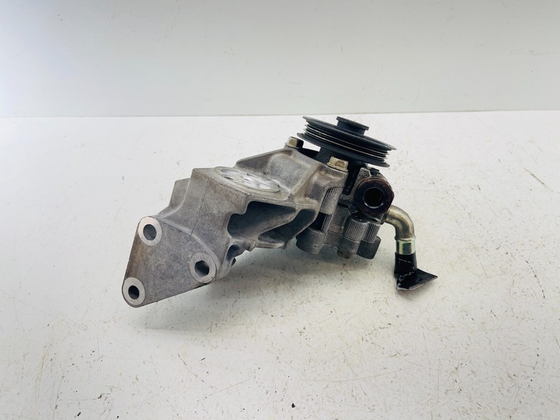 06-10 PONTIAC SOLSTICE POWER STEERING PUMP PULLEY MOTOR BRACKET ASSEMBLYOEM