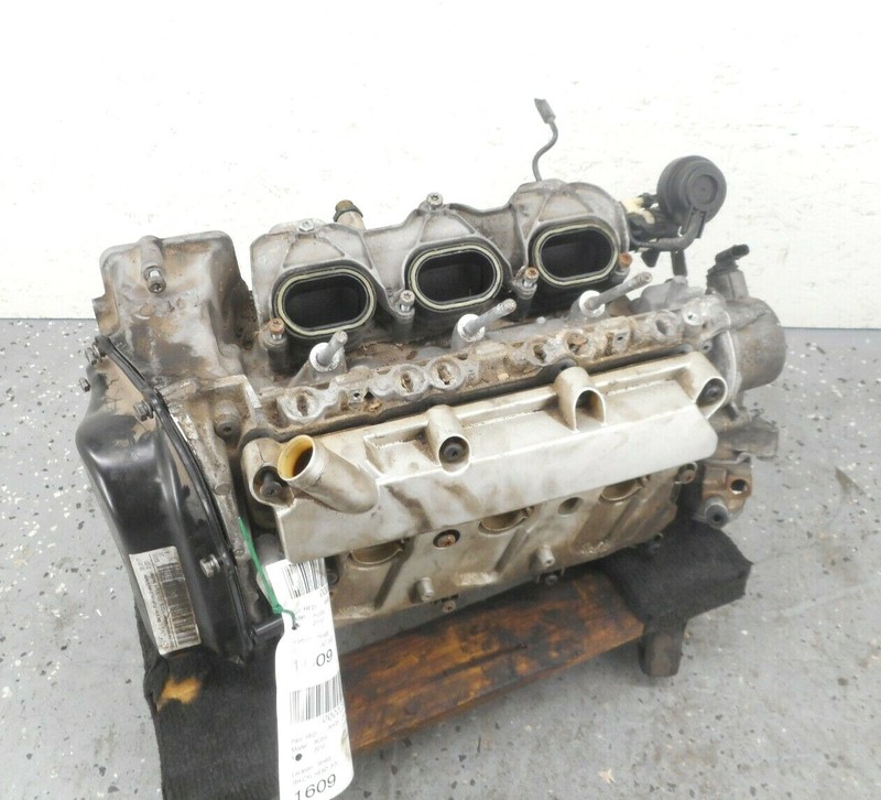 10-12 Audi S4 Passenger Right Cylinder Head W/ Distribution Housing OEM