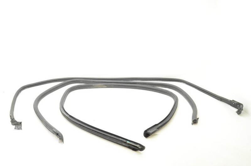 2005-2006 Porsche Boxster 987 2.7L Pair of Door and Tonneau Cover Weather Strips