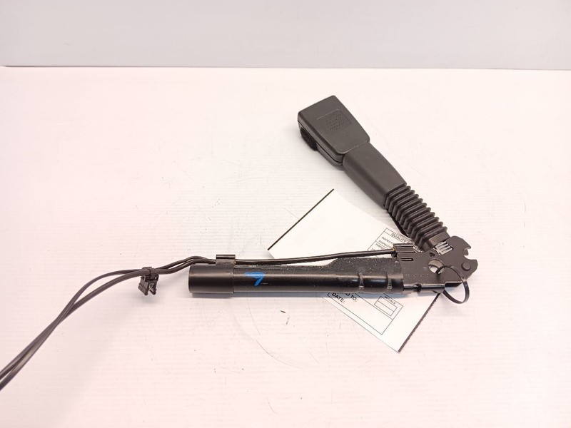 ?OEM BMW F23 F30 F32 F36 F80 F87 M2 M3 M4 Front Left Driver Side Seatbelt Buckle
