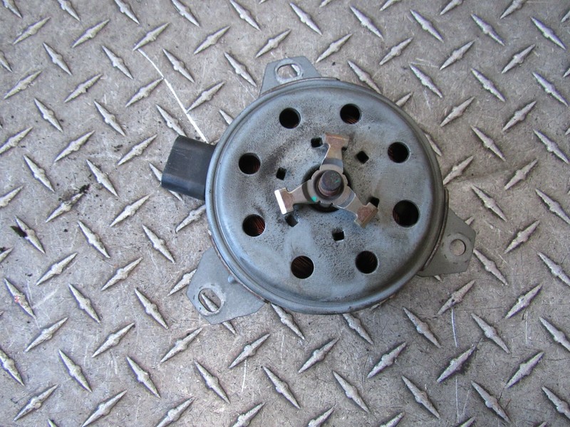 05 GMC YUKON XL 1500RIGHT COOLING FAN MOTOR 5.3L