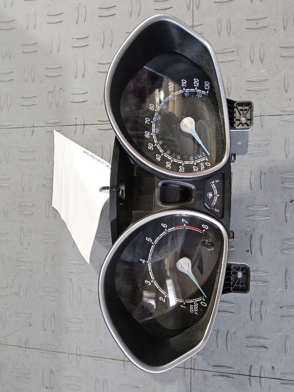 Speedometer Cluster MPH ID D2BT-10849-GAV Fits 17-19 FIESTA 3499180