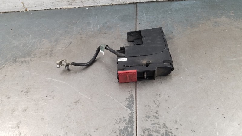 2011 Mercedes Benz AMG E 63 Relay Fuse Box #6599 P4