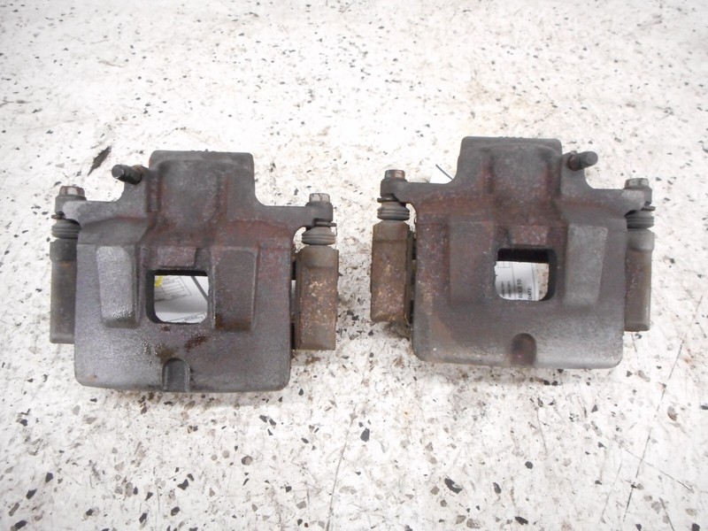 Chrysler 200 Front Brake Caliper Pair Driver Passenger OEM 2015 2016 2017