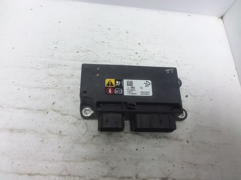 SRS Control Module Below Console ID 13518660 Fits 17-23 ACADIA 1525382