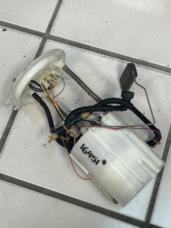 2014 to 2020 Nissan Rogue fuel pump vin K korea built fuel pump assembly