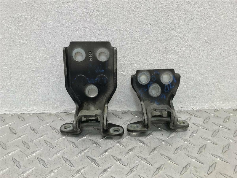 2005 LINCOLN NAVIGATOR DRIVER FRONT DOOR HINGES PAIR OEM