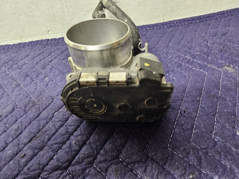 Kia Hyundai 2.4L Throttle Body Assembly Sorento Sonata Optima OEM
