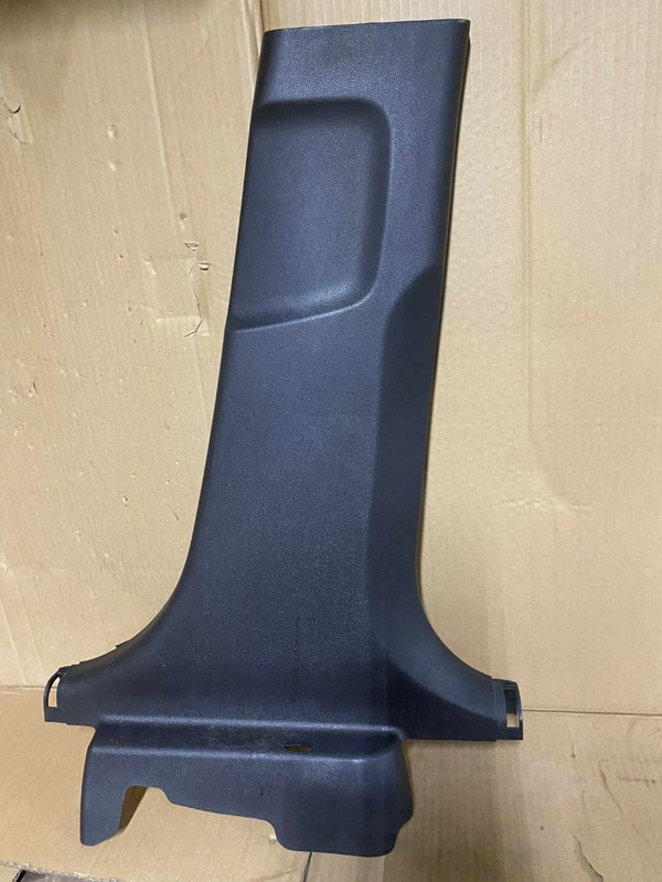 2011 HYUNDAI SONATA CENTER RightB PILLAR LOWER COVER TRIM OEM+