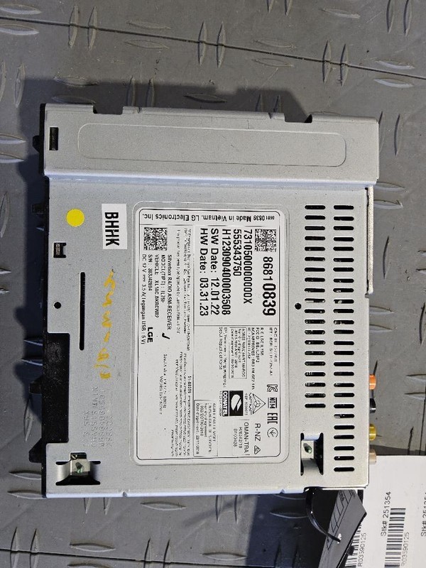 2024 Chevy TRAX Radio Receiver 8.00" Screen ID 86810839