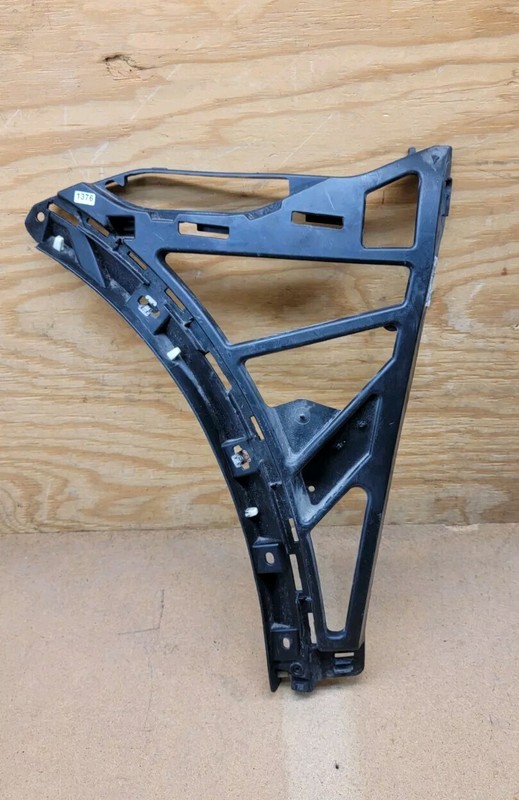 2011-2014 Cayenne Front Bumper Cover Right Side Mounting Brace Guide Bracket OEM
