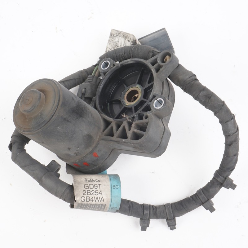 2017 - 2020 Lincoln Continental AWD Rear Left Sid Brake Motor OEM