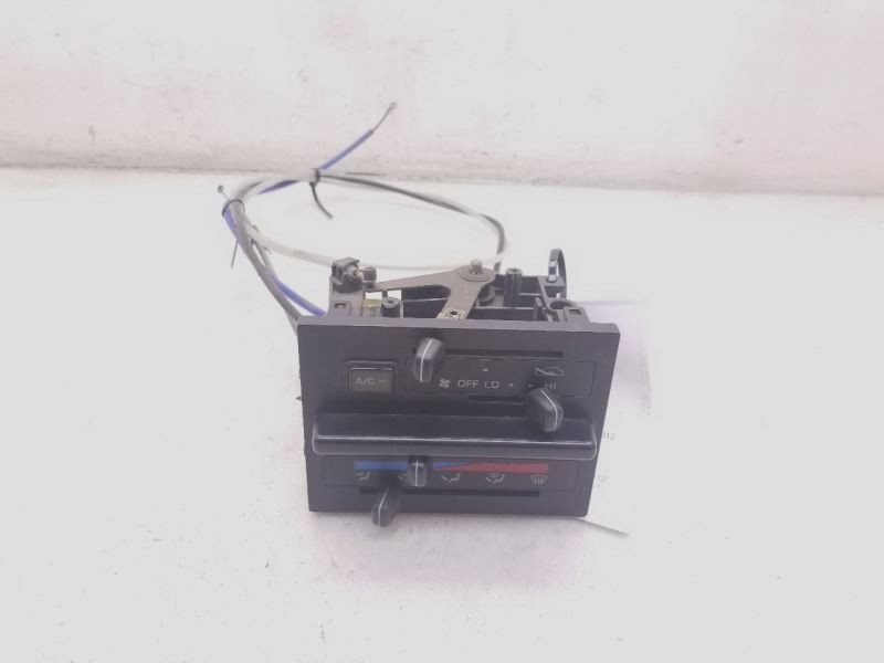 91 92 LAND CRUISER TEMPERATURE CONTROL SWITCH