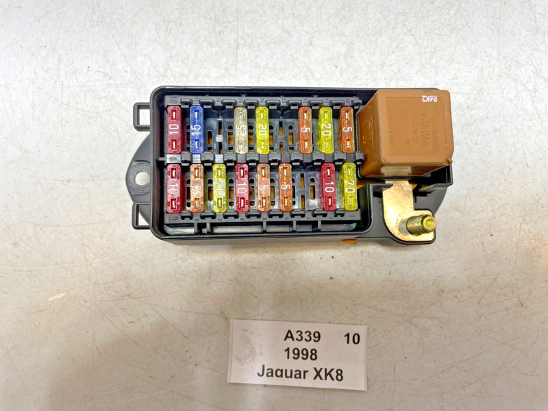 ✅ 1997-2003 OEM Jaguar XK8 XKR Engine Motor Fuse Relay Junction Box