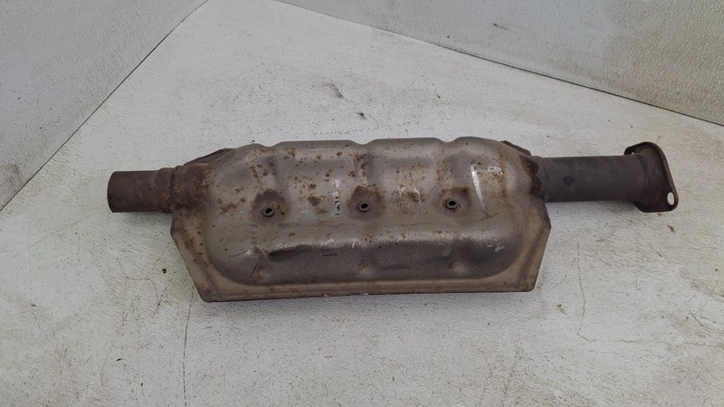 2015-2019 Subaru Legacy Outback 3.6 Center Intermediate Exhaust Muffler OEM