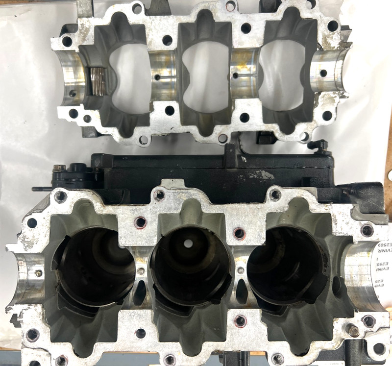 Mercury 60 HP 2 Stroke 3 Cylinder Block Crankcase PN 9755A10 FRESHWATER CORE!