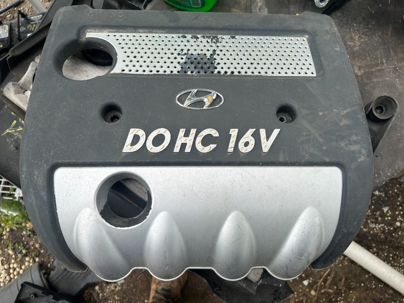 06-07 HYUNDAI SONATA OEM 2.4 PLASTIC UPPER ENGINE COVER