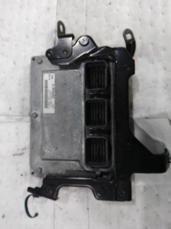 Used Engine Control Module (ECM) fits: 2015 Honda Civic Electronic Control Modul