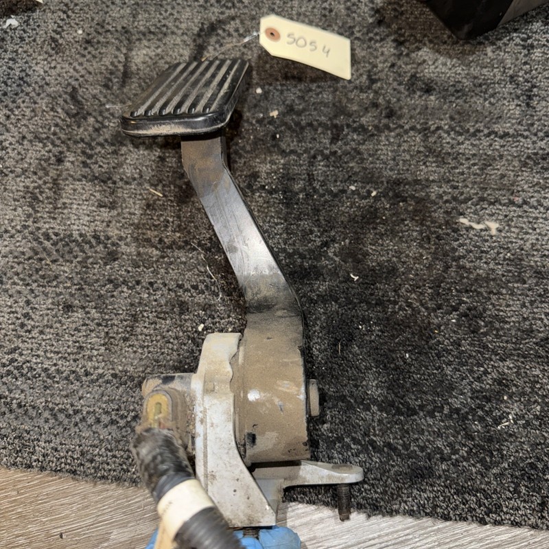 Peterbilt 587 PaccarThrottle Pedal P/N D21-6006