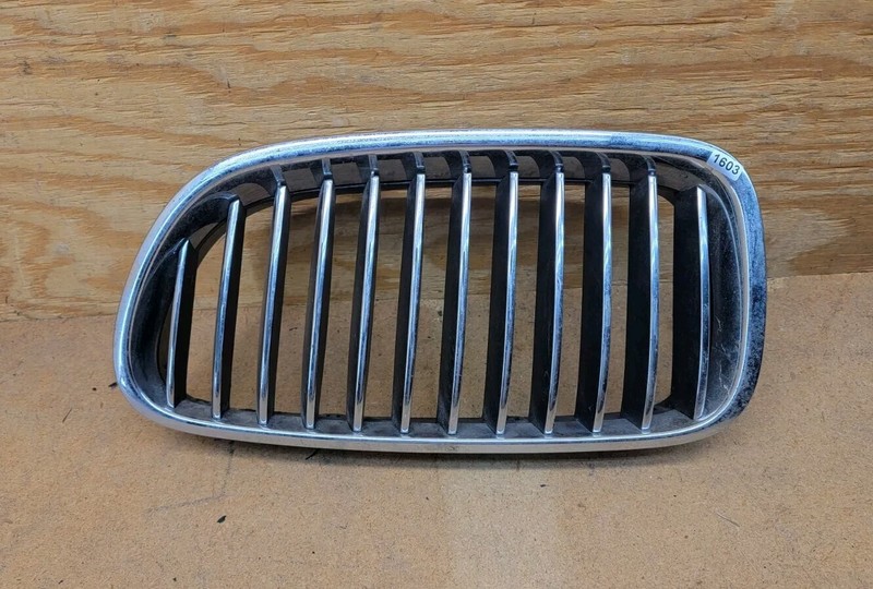 2011 2012 2013 2014 2015 2016 BMW 5 Serie Front UPPER GRILLE LH OEM 51137200727