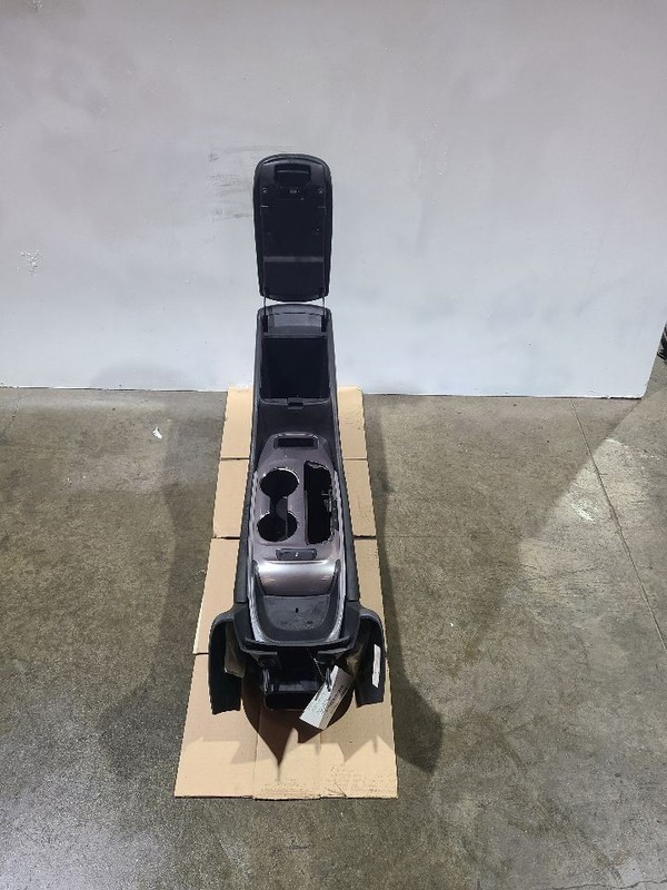 Console Front Floor Without Wireless Charger Fits 19-24 MALIBU 588140