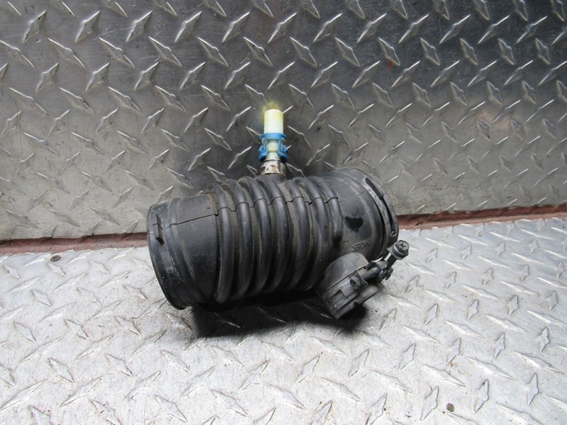 08 MAZDA 3 AIR INTAKE HOSE TUBE DUCT