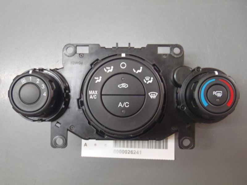 AC Heat Temperature Climate Control AE8Z19980A Fits 2011-2013 Ford Fiesta 67481