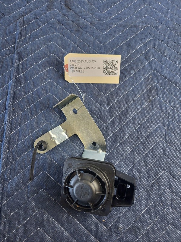 Used Oem Audi Anti-Theft Alarm Warning Siren Horn 5Q0951605A for Q5 Premium 2023
