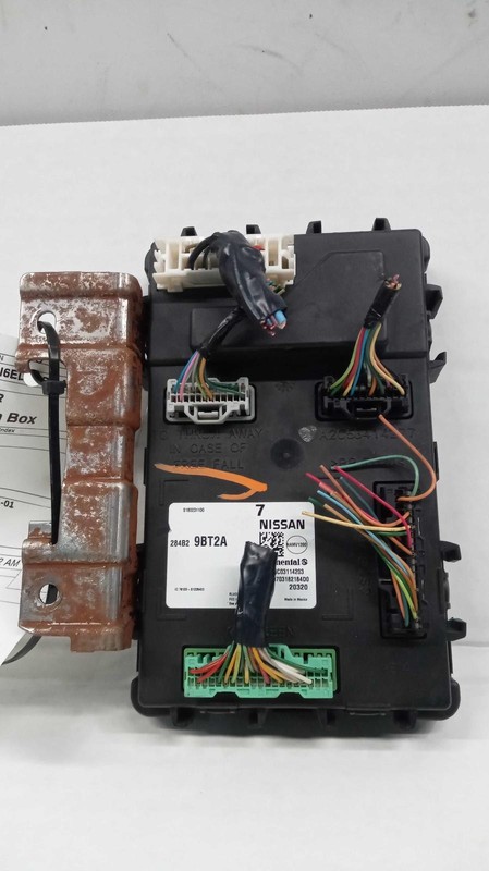 2020 Nissan Frontier Body Control Module BCM 3.8L OEM Used 40K Miles Black