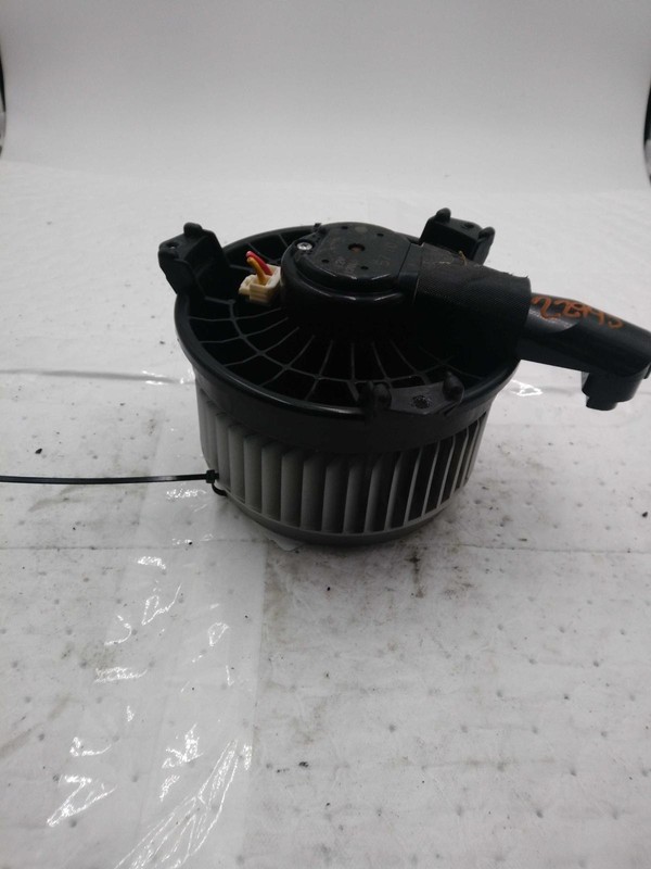 2014 INFINITI Q70 HVAC Blower Motor OEM 272201MA0A White 142K Miles