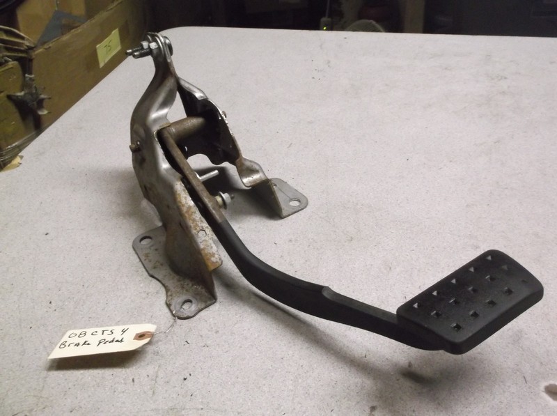 2008 Cadillac CTS4 Brake Pedal Assembly 15254562 *FREE SHIPPING*