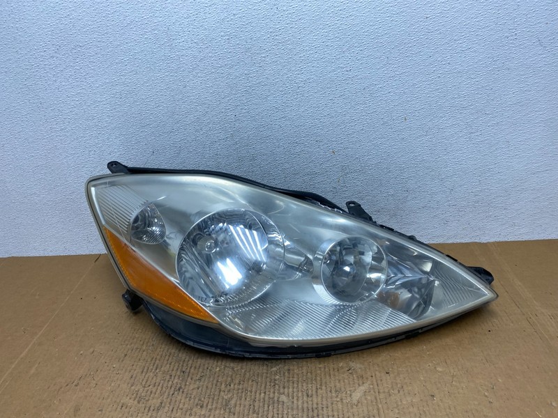 2006 to 2010 Toyota Sienna Right Passenger Rh Side Headlight Halogen AE1600 DW