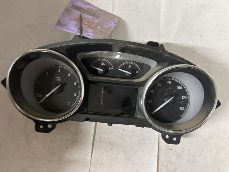 2017 BUICK ENVISION Speedometer 84165671 2k miles OEM 17 18