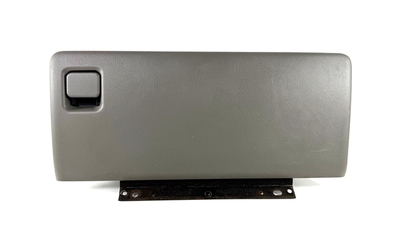 03-06 Silverado Sierra Tahoe Glove Box Storage Compartment *Light Gray 922 / 92D