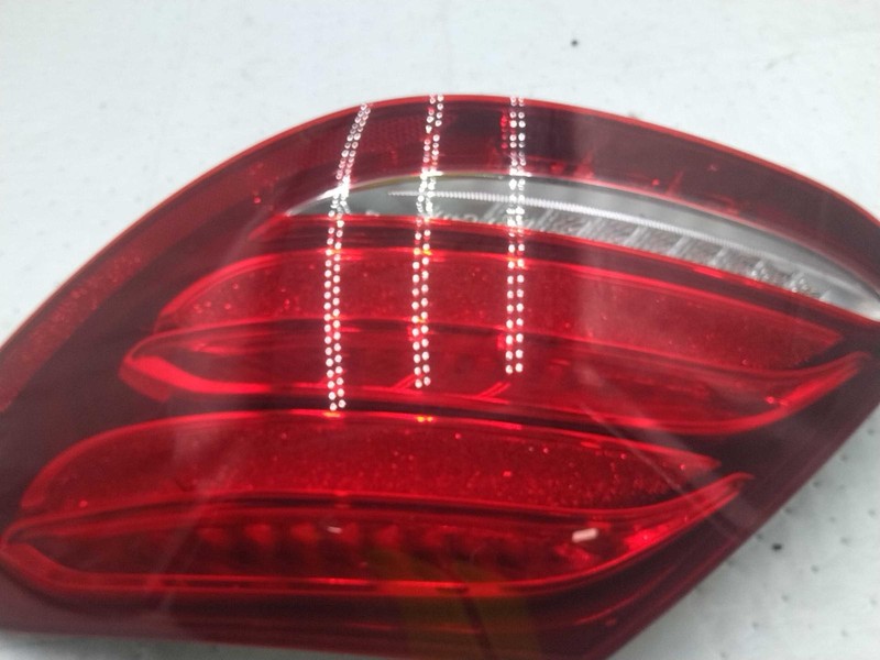 2019 MERCEDES E-CLASS Right Tail Light Assembly SILVER 650732 70K Miles Used