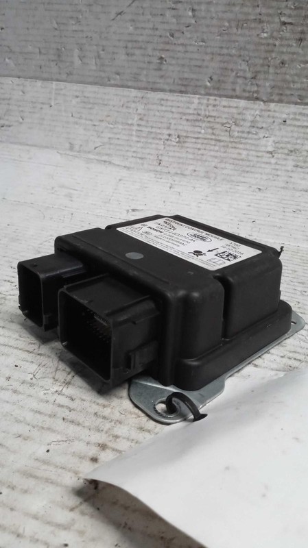 2017 Jaguar XE Deck Lid Control Module OEM Black 69K Miles HX7314B673AB
