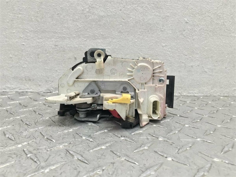 2011 2012 RAM CREW CAB FRONT PASSENGER DOOR LOCK LATCH ACTUATOR OEM 68079092AA