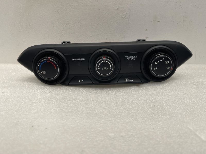 2019-2020 FORTE HEAT/AC CONTROLLER BLACK TC: ABR 2.0L AT FWD 44K 46082