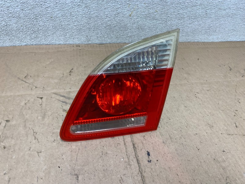 2006 - 2007 BMW 5 530i E61 Touring Right Passenger Inner Tail Light Oem R7773 DW
